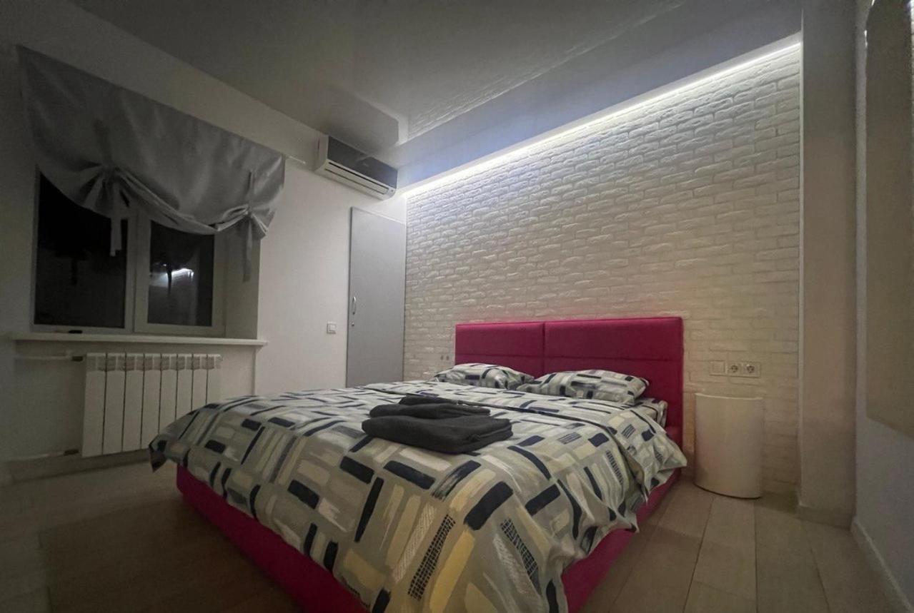 2-Room Luxury Apartment In The Center 키예프 외부 사진