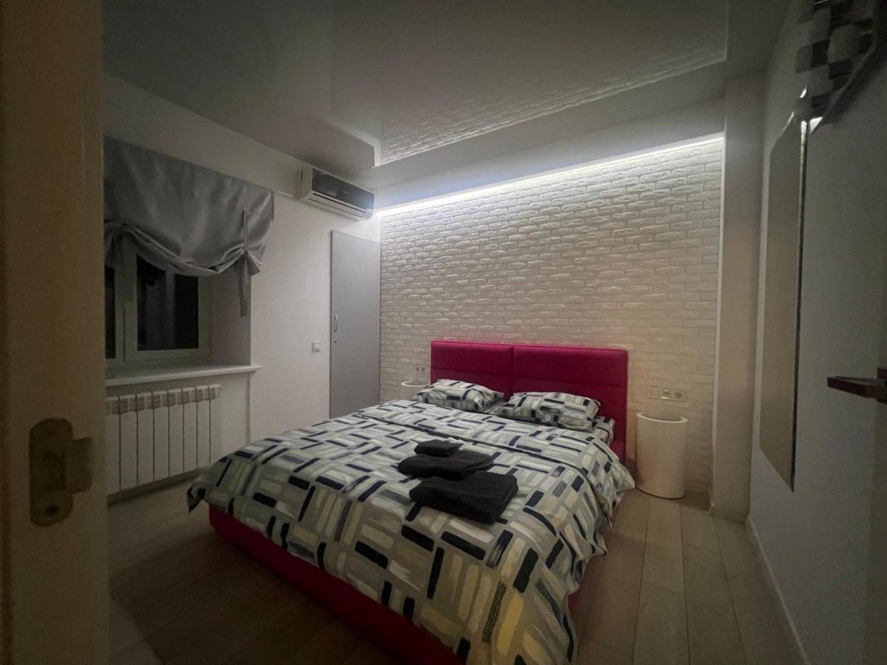 2-Room Luxury Apartment In The Center 키예프 외부 사진
